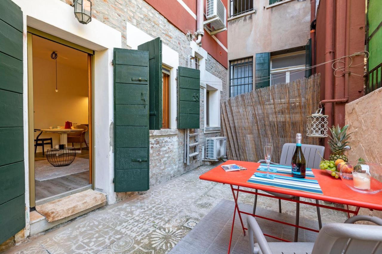 Snug Apartment With Private Courtyard M0270422677 البندقية المظهر الخارجي الصورة